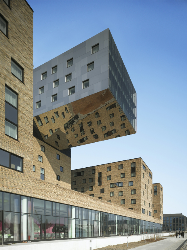 ��������� nhow Hotel. ���������, 2010. ���������� � Roland Halbe