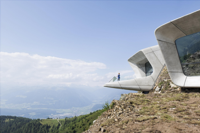 ������ ����� �������ࠖ�Corones � Werner Huthmacher