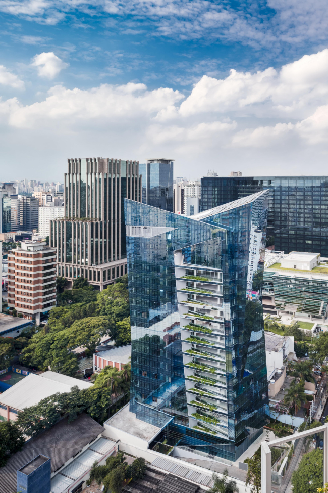 ����� Vitra � Ana Mello