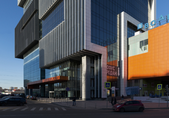 Shopping and business center "Vodny"  Atrium Architects