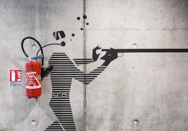 ������������ ������ ������� ����� � Luc Boegly