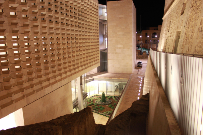 �������� � ������������� ������������� ������ � ������ ��������