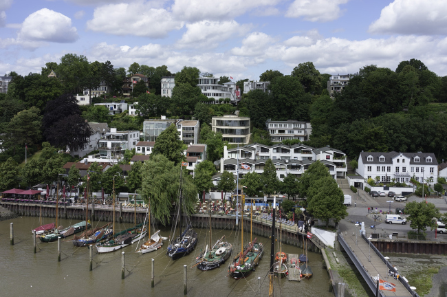 ������������� �������� � Hans-Georg Esch