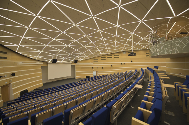 The main building of the Higher Management School of Saint Petersburg State University. Restoration and adjustment, 2014. Photo � Margarita Yavein, Tatyana Strekalova