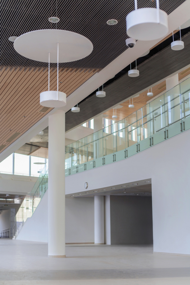 The students' cafe of the Higher Management School of Saint Petersburg State University. Structure. Construction, 2014. Photograph � Margarita Yavein, Tatiana Strekalova