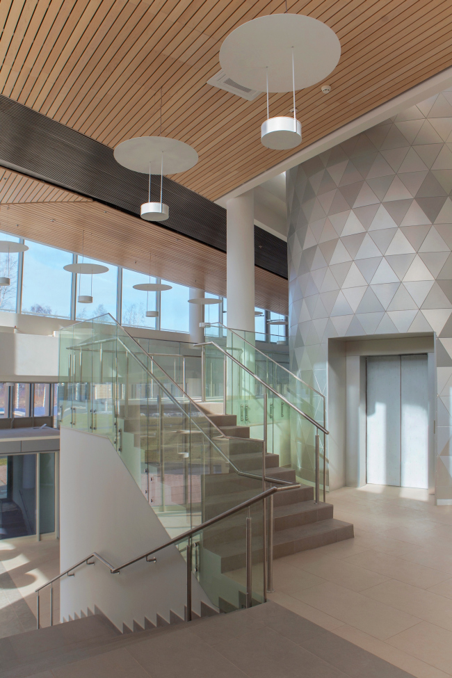 The students' cafe of the Higher Management School of Saint Petersburg State University. Structure. Construction, 2014. Photograph � Margarita Yavein, Tatiana Strekalova