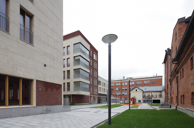 Residetial complex at the Leo Tolstoy Street. Photograph  Mikhail Serebryakov, "Sergey Kiselev and Partners"