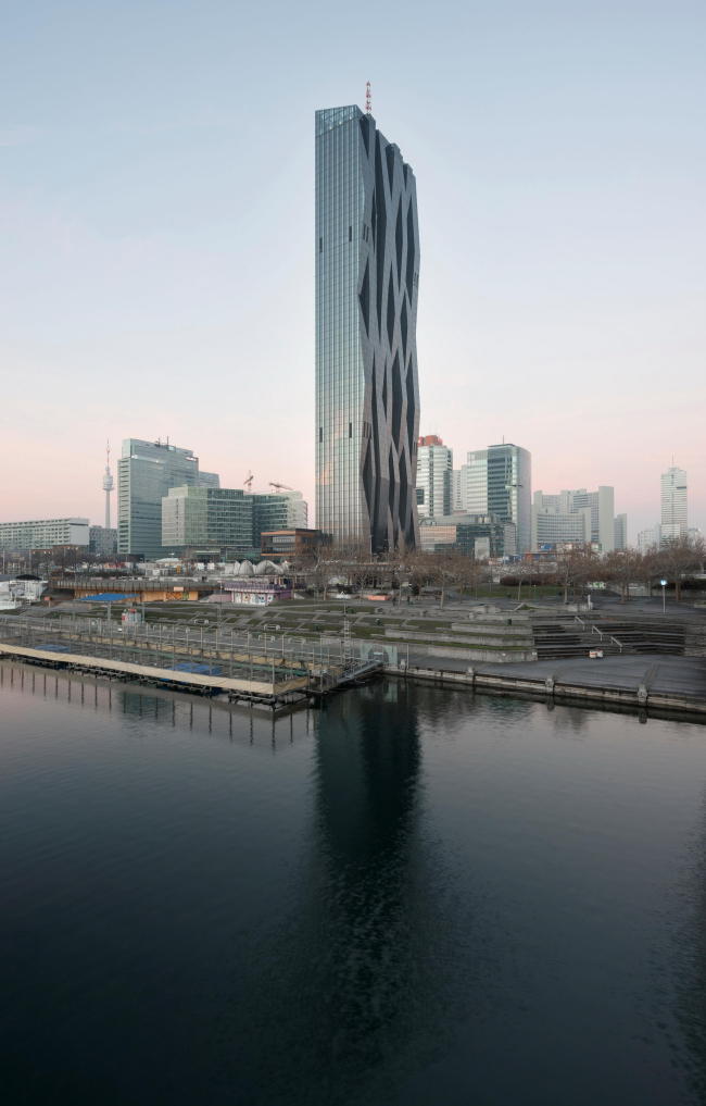 ����� DC. ����, 2004-2016 � Michael Nagl / Dominique Perrault Architecture / Adagp
