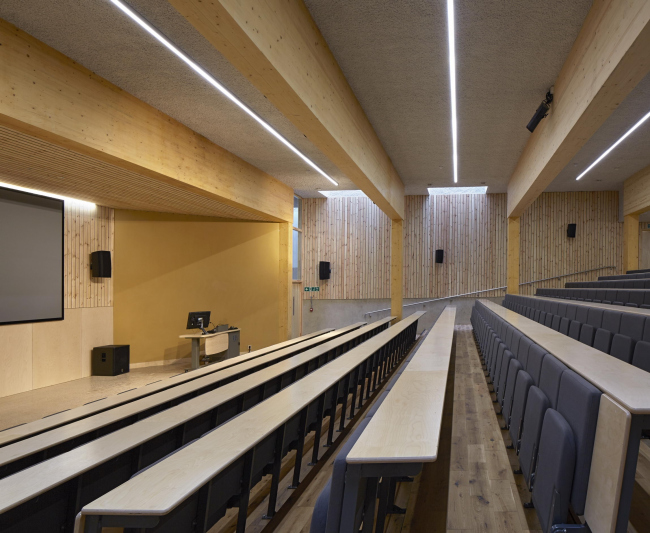 ����� ������������������� ������������ ��������� ������ � Dennis Gilbert/VIEW