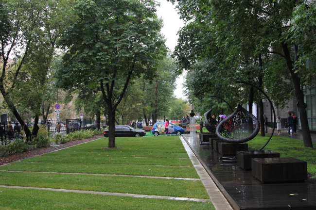 Народный парк «Бульвар Архитекторов». Фото © Сергей Нам Народный парк «Бульвар Архитекторов». Фото © Сергей Нам