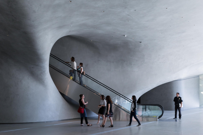 ����� ����� �������� ����� The Broad � Iwan Baan. ������������� The Broad � Diller Scofidio + Renfro