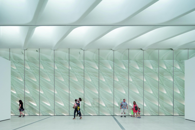 ����� ����� �������� ����� The Broad � Iwan Baan. ������������� The Broad � Diller Scofidio + Renfro