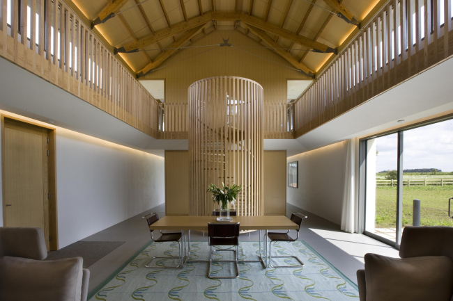 «Длинный дом» в Норфолке © Living Architecture