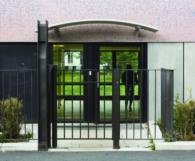 ����� ��� Serpentin (�����������) � Luc Boegly