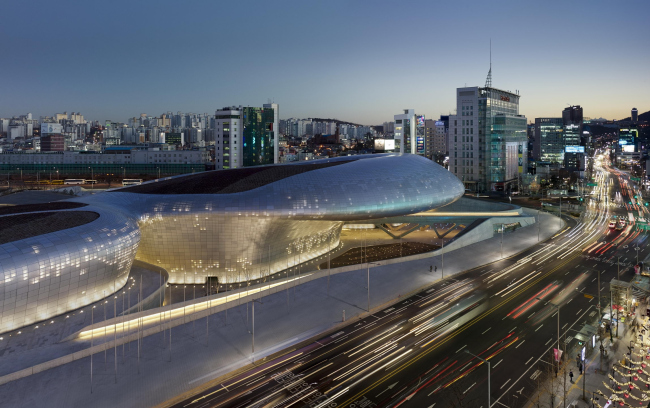 �������� Dongdaemun Design Park and Plaza � �����. 2014 � Virgile Simon Bertrand