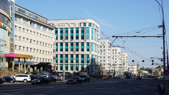 Architectural solution of the facades of the diagnostic and treatment center  GrandProjectCity