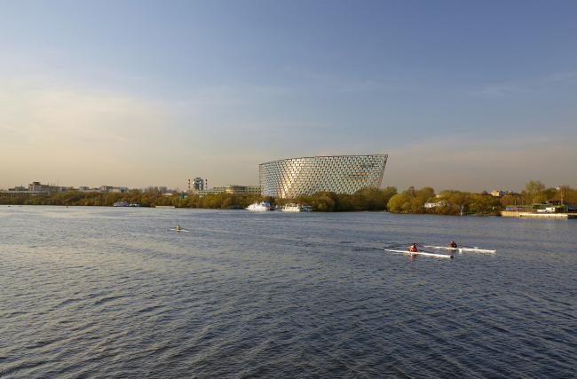 Radisson Blue hotel complex at the place of the confluence  of the Moskva and Skhodnya rivers � Arch group