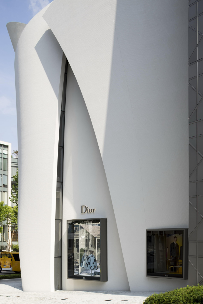 ������� Dior � ����� � Nicolas_Borel