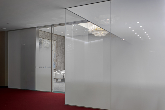 Renovating "Golden Circle Lounge" into "Russian Lounge" in the Kennedy Center of the Performing Arts. Photo � Sergey Skuratov ARCHITECTS