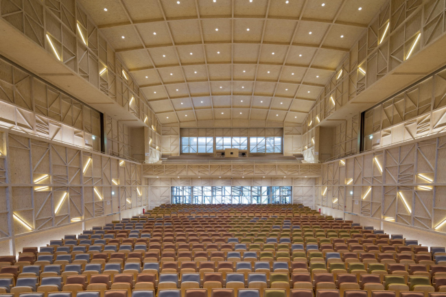 ������ �������� �����-�������� ��������� �� ���� � Iwan Baan