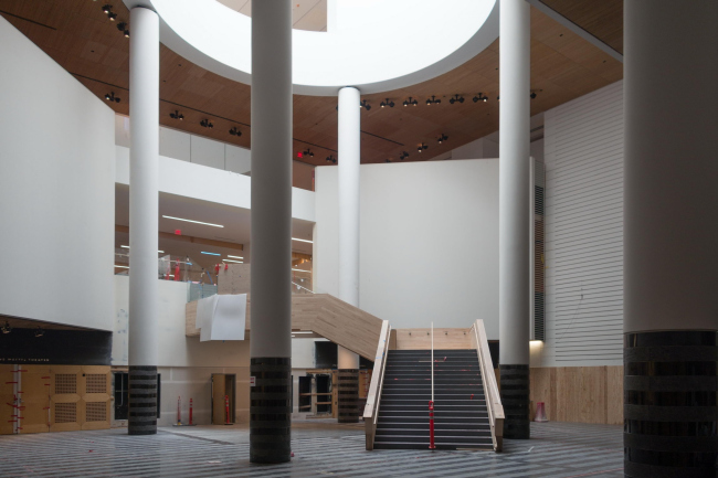 ����� ����� ����� ������������ ��������� ���-��������� � Henrik Kam, ������������� SFMOMA