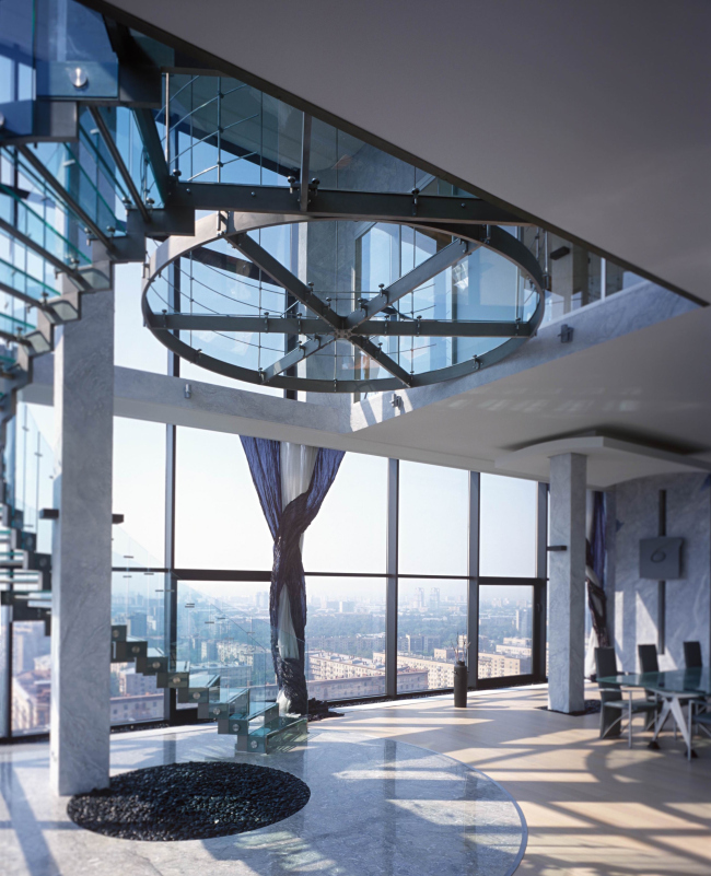 Interior of the private penthouse in the residential complex "Sokolinoe Gnezdo"  Sergey Estrin architectural studio