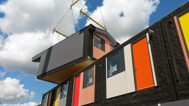 ������� ��� Y-Cube � �������. ������� ������������� � Rogers Stirk Harbour + Partners