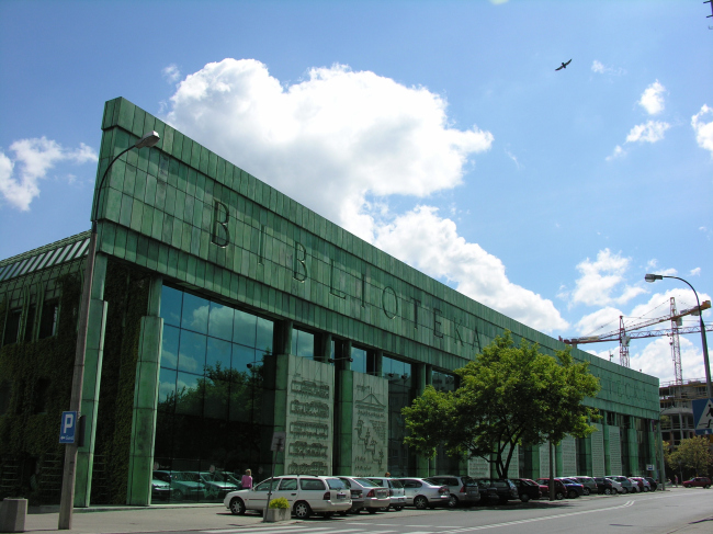 ���������� ����������� ������������. ���������, 2000. ���������� � ������������� ���������� �Budzynski & Badowski�