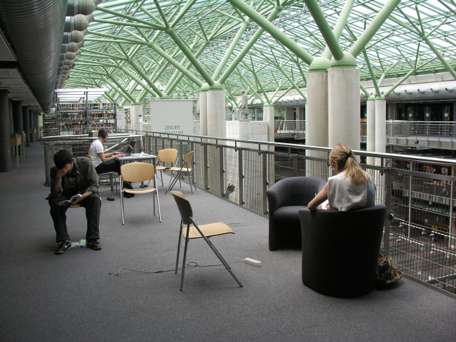 ���������� ����������� ������������. ������� ����. ���������, 2000. ���������� � ������������� ���������� �Budzynski & Badowski�