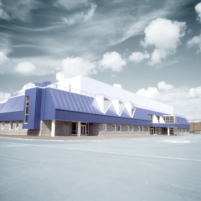 Skating Rink with spectator stalls for 1500 people at 36, Butlerova Street, Kalininsky District, Saint Petersburg, Russia, 2000 � Anatoliy Stolyarchuk architectural studio