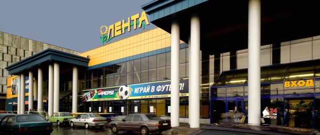 "Lenta" shopping mall at 118, bld 7, Naberezhnaya Obvodnogo Kanala, Admiralteysky District, Saint Petersburg, Russia, 2005 � Anatoliy Stolyarchuk architectural studio