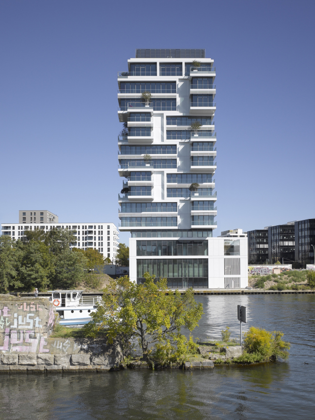 Residential building "Living Levels" � East Side Tower. Photo � Roland Halbe