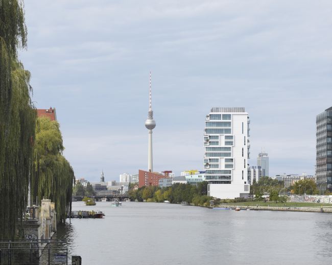 Residential building "Living Levels" � East Side Tower. Photo � Roland Halbe