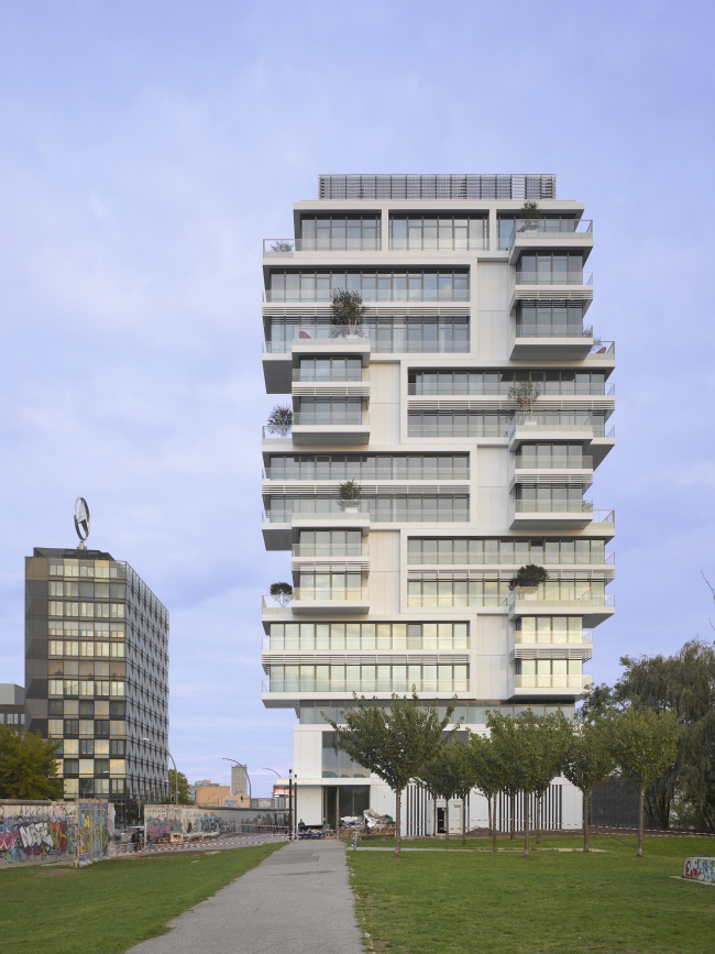 Residential building "Living Levels" � East Side Tower. Photo � Roland Halbe