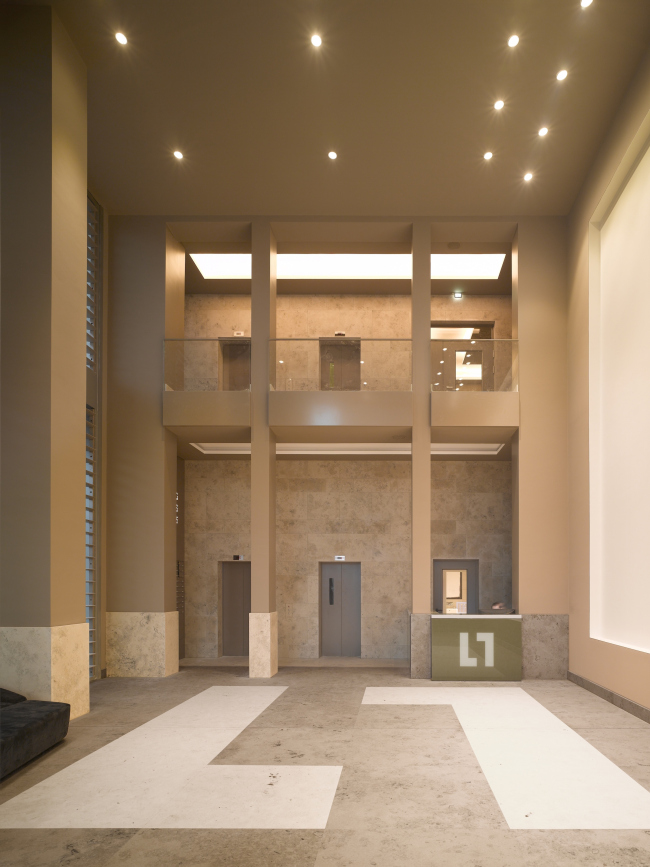 ����� ��� Living Levels���East Side Tower. ���������� � Roland Halbe