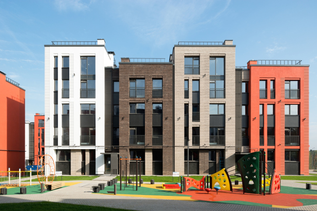 "Dutch Quarter" residential complex in Ivanteevka. Construction, 2015  UNK project