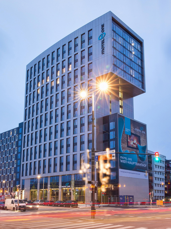 Hotel Motel One Wien Hauptbahnhof  Motel One