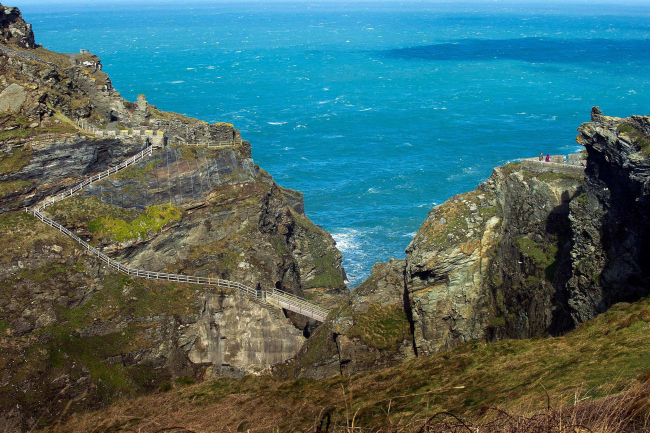 ����� ��������� � ��� �����������. ����������� � ����� competitions.malcolmreading.co.uk/tintagel