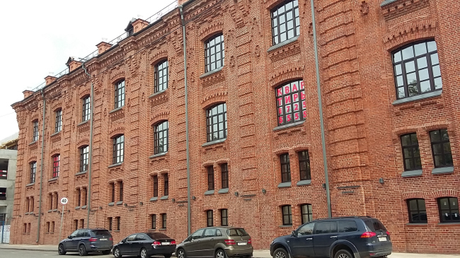 Склады Товарищества водочного завода, складов вина, спирта и русских и иностранных виноградных вин П.А. Смирнова на Садовнической улице. Главный архитектор проекта реставрации Наталья Максименко. Компания «Фаросъ». Фотография предоставлена организаторами премии «Московская Реставрация» Склады Товарищества водочного завода, складов вина, спирта и русских и иностранных виноградных вин П.А. Смирнова на Садовнической улице. Главный архитектор проекта реставрации Наталья Максименко. Компания «Фаросъ». Фотография предоставлена организаторами премии «Московская Реставрация»
