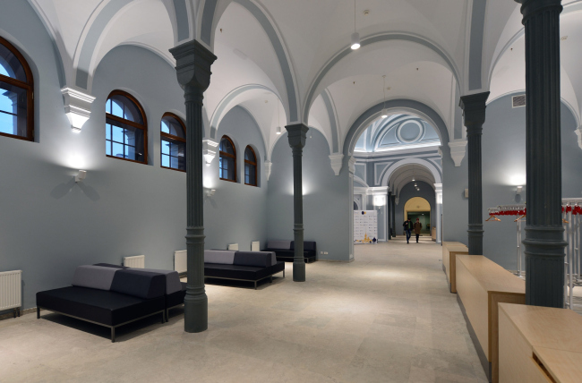 The main building of the Higher Management School of Saint Petersburg State University. Restoration and adjustment, 2014. Photo � Margarita Yavein, Tatyana Strekalova