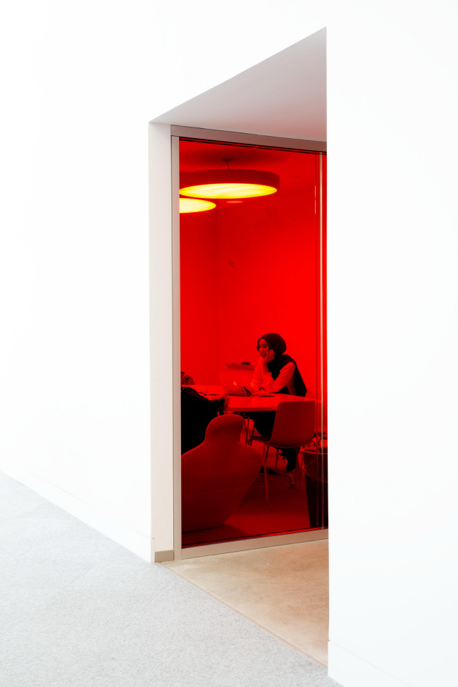 ������������ ������� ����� ������������ ��������� � Lorne Bridgman