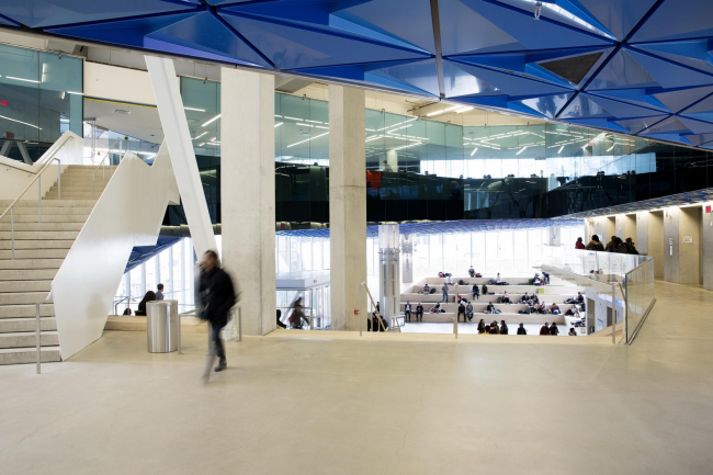 ������������ ������� ����� ������������ ��������� � Lorne Bridgman