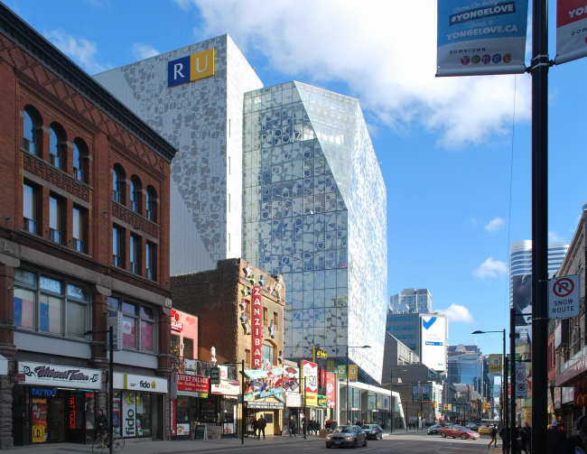 ������������ ������� ����� ������������ ��������� � Marc Mitanis