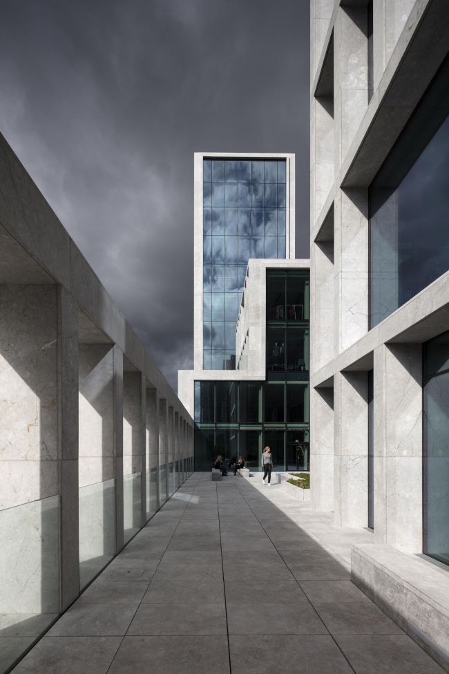 ������� �������� �������� Bestseller � Adam Mørk