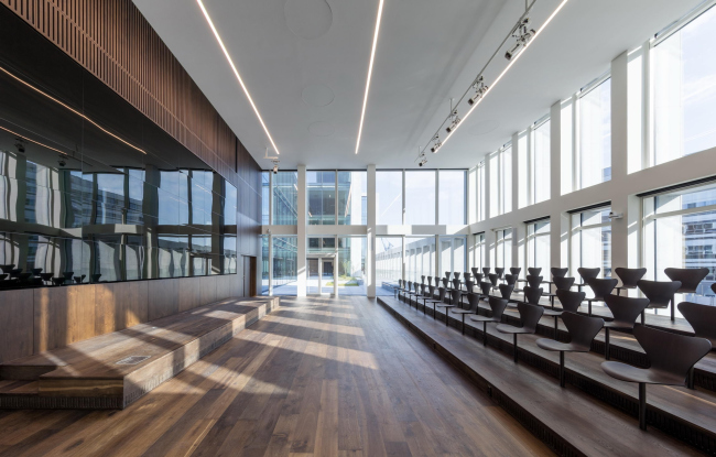 ������� �������� �������� Bestseller � Adam Mørk