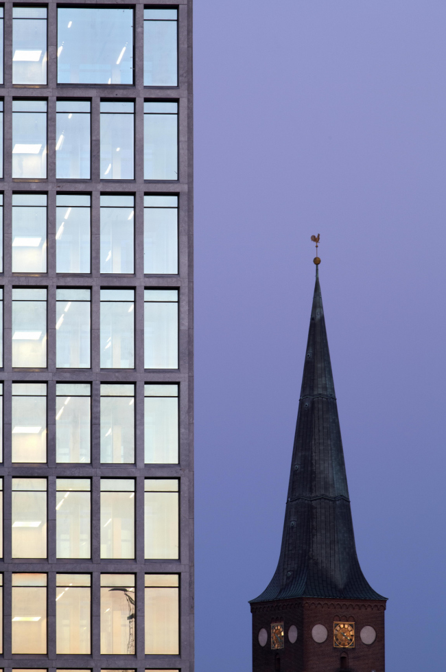 ������� �������� �������� Bestseller � Thomas Mølvig