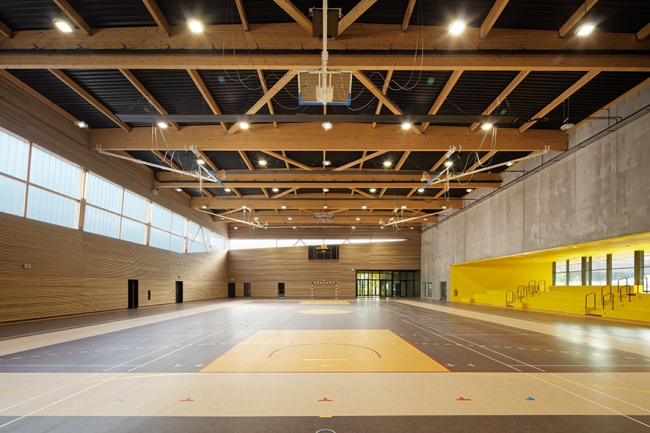 Коллеж, спортивный зал и культурный центр в Лилле © Takuji Shimmura