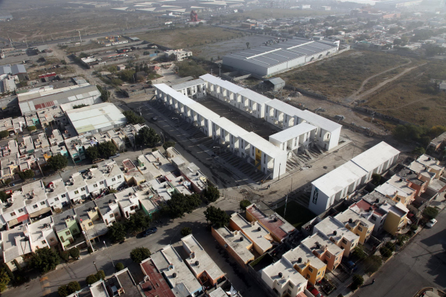 ����� � ��������� (�������). 2010 � Ramiro Ramirez