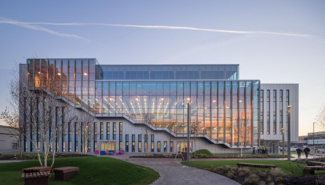 ������ ������������� Sky � Sky Believe in Better Building � Simon Kennedy