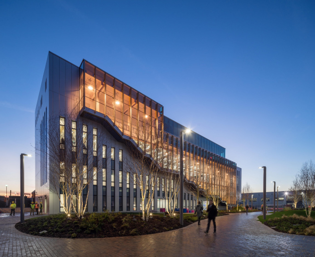 ������ ������������� Sky � Sky Believe in Better Building � Simon Kennedy